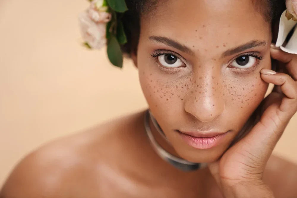 Anti-imperfections : faut-il choisir des actifs naturels ou synthétiques